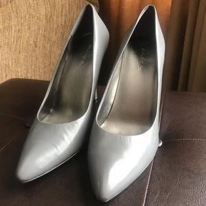 Grey pointed toe high heels
